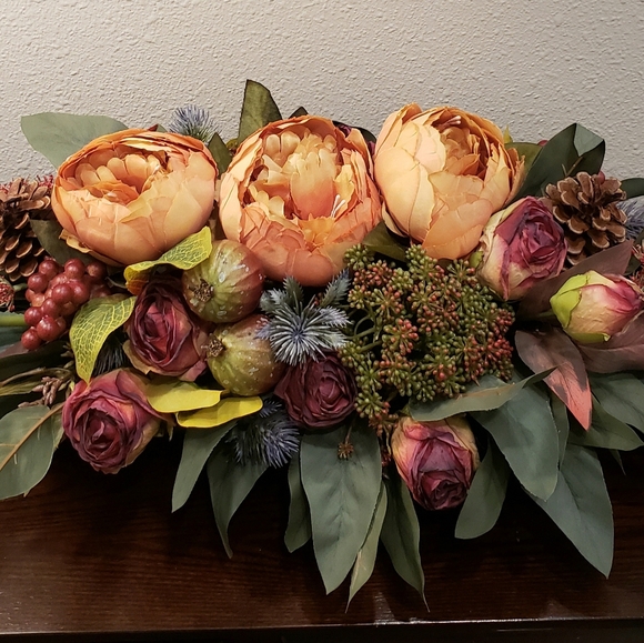 Artificial Flower Arrangement Wood Dough Bowl Roses Berries Eucalyptus - Picture 4 of 7